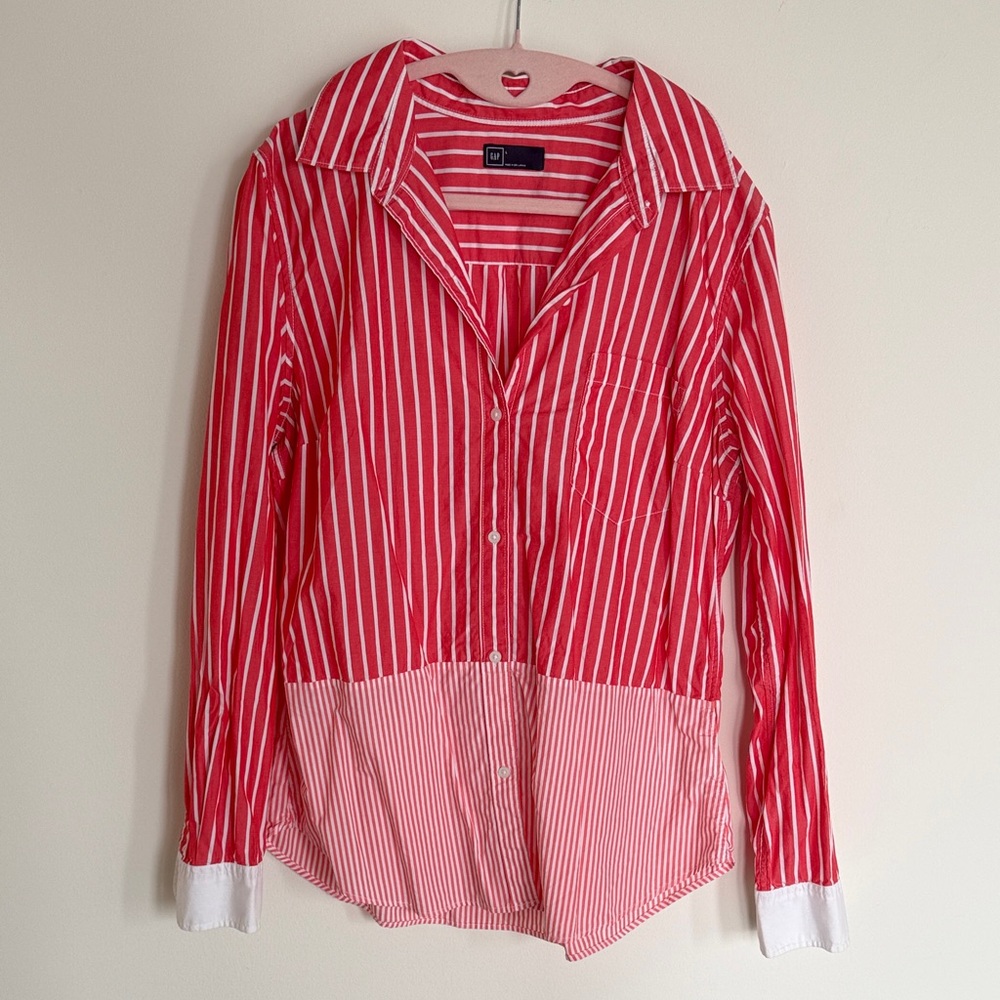 GAP Red and White Striped Shirt